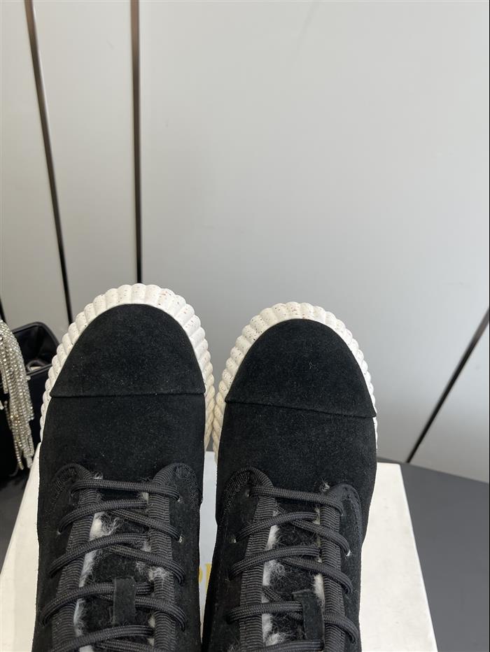 20251128165025388 290